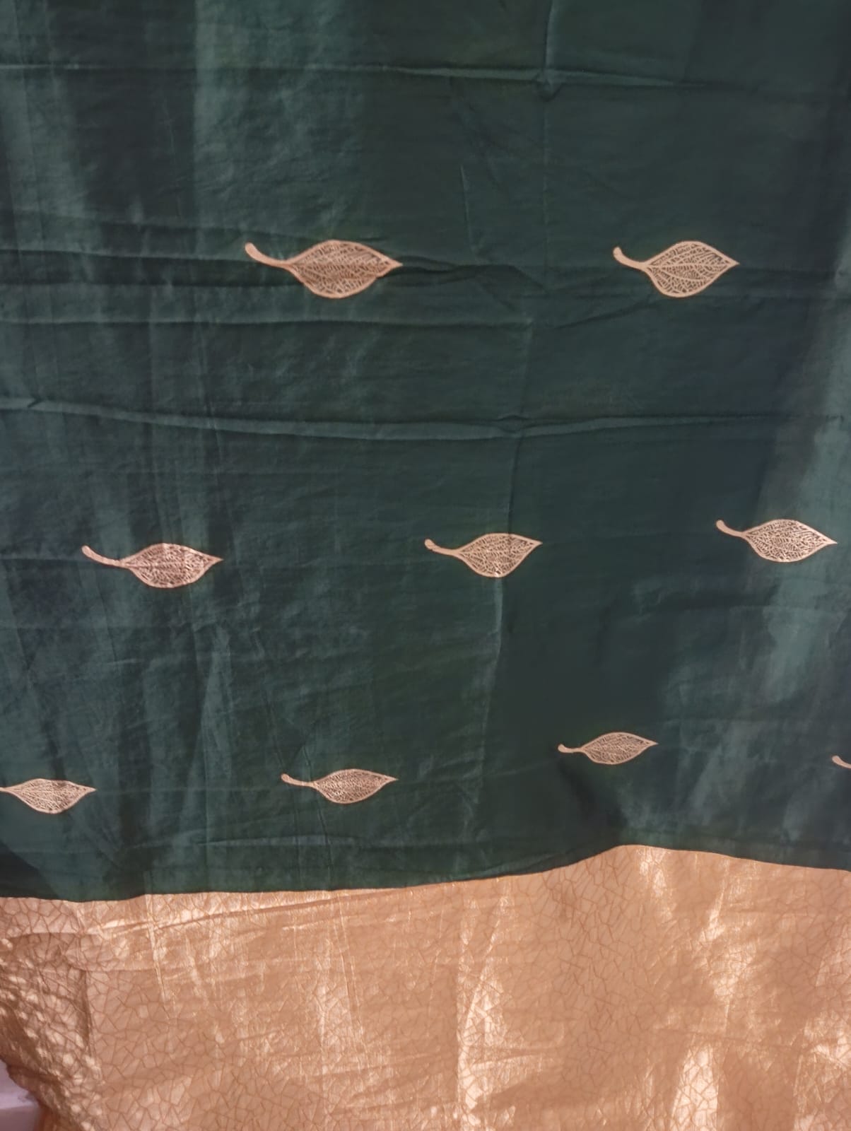 saree for women green color second hand saree for women green color second hand